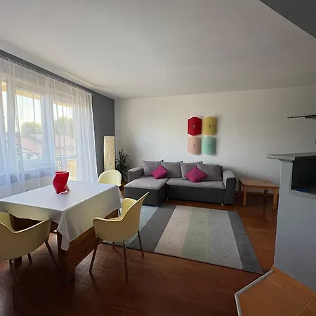 Klonowa 29 Apartment